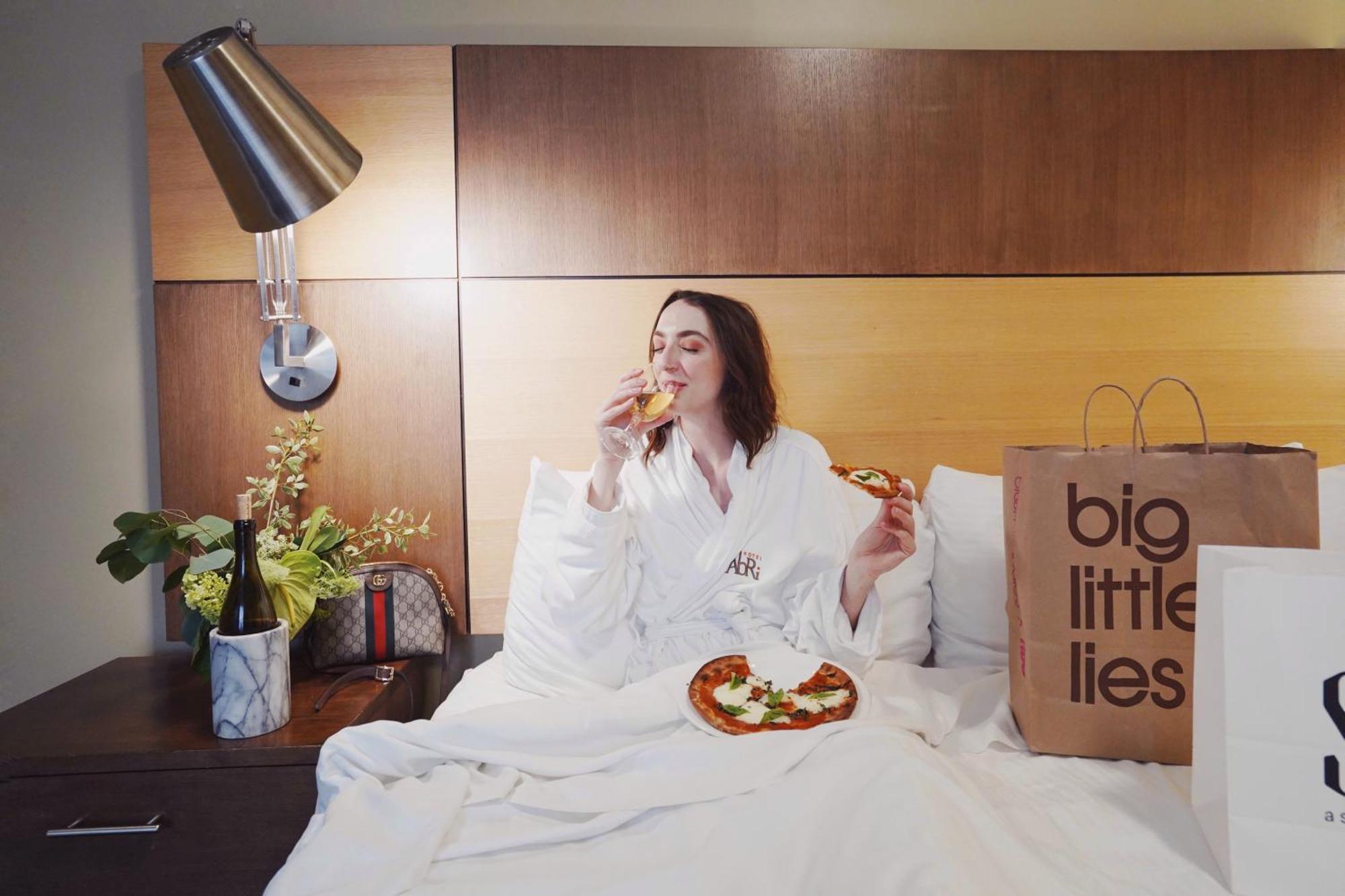 Suite,1210211614:JPEG